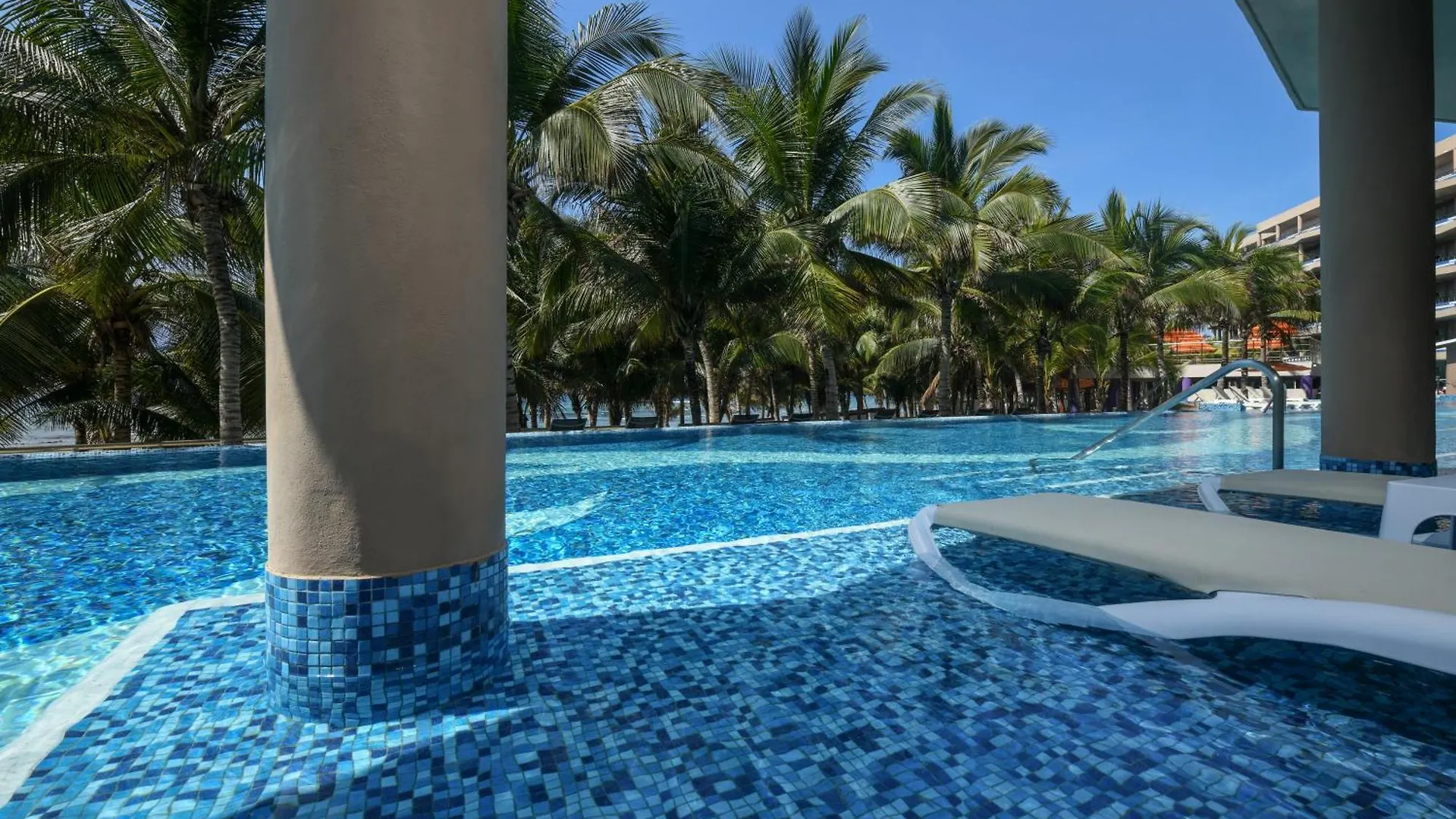 ***** Resort El Dorado Seaside Suites Catamaran, Cenote & More Inclusive (Adults Only) Xpu Ha Mexico